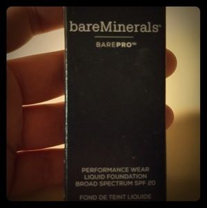 Bareminerals BarePro Natural 11